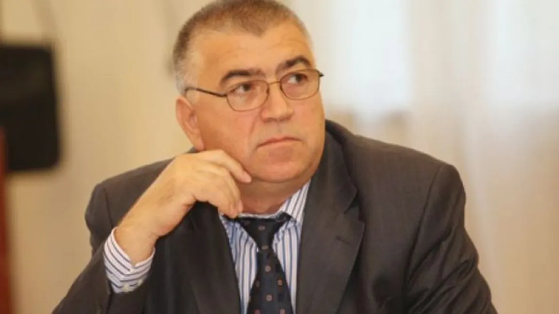 Fostul vicepreşedinte CJ Iaşi Victor Chirilă, şase funcţionari publici şi un afacerist, trimişi în judecată