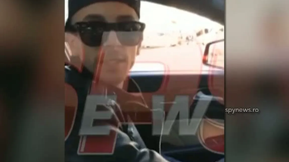 Ploieşteanul Benny Cash a comis-o din nou. A aruncat cu bani în centrul Capitalei VIDEO