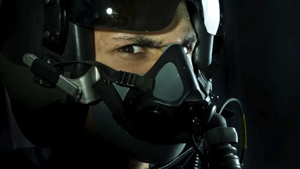 Ai ochi de aviator? Fă TESTUL şi descoperă cât de ageră îţi este vederea