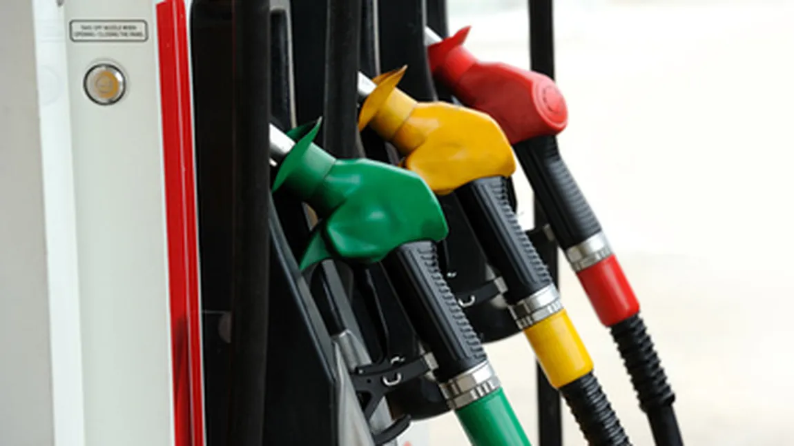 Cât vor costa benzina şi motorina de la 1 ianuarie 2016