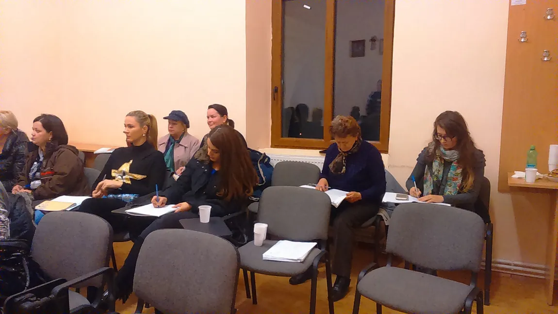 Peste 500 de femei au obţinut certificate de calificare prin Proiectul 