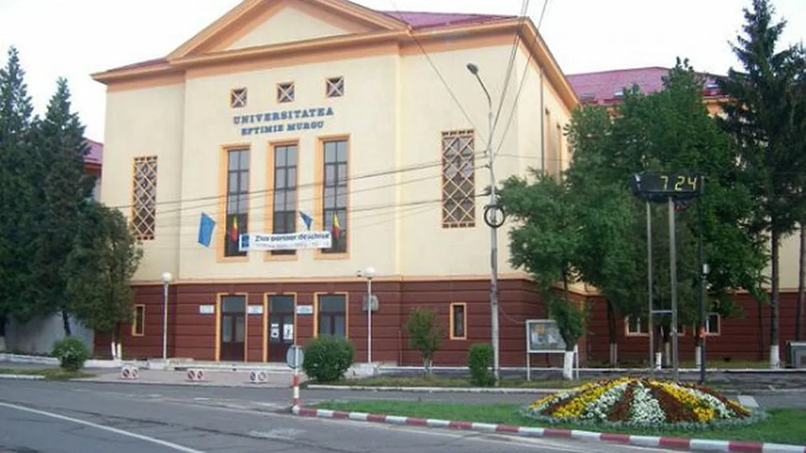 Închisoare cu executare pentru trei profesori de la o universitate din Reşiţa