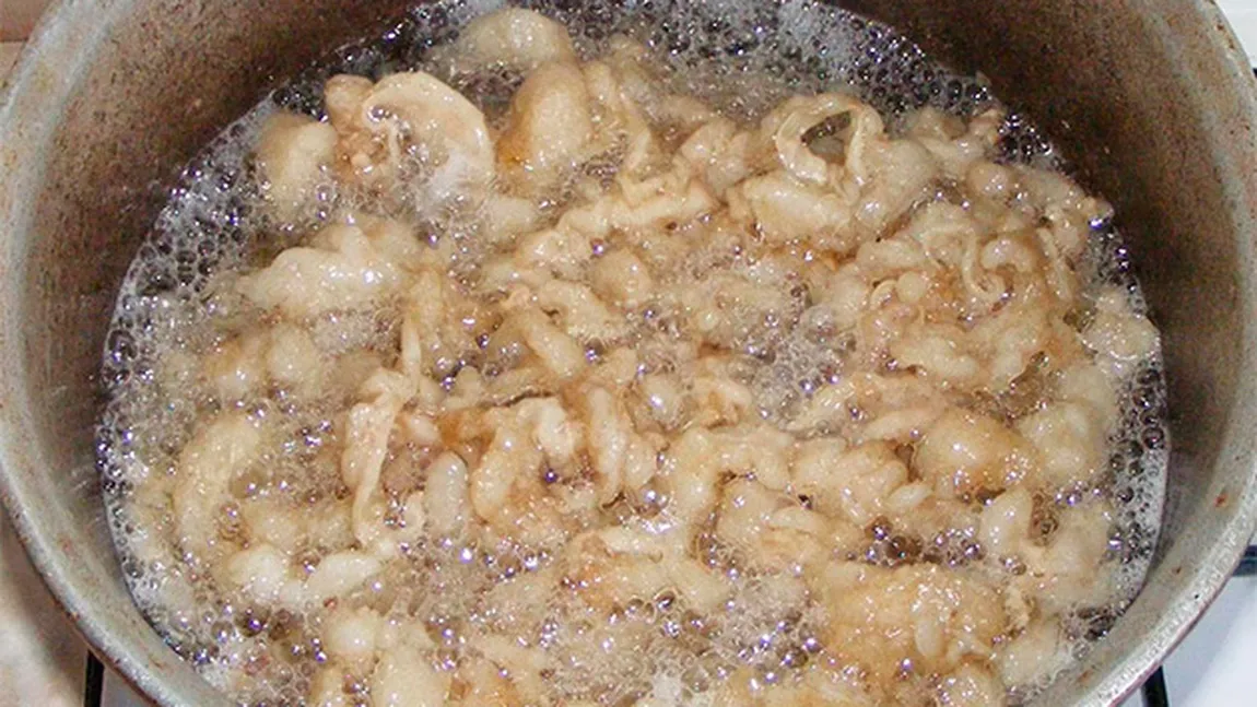 Reţete tradiţionale: Cum se fac jumările şi untura de porc