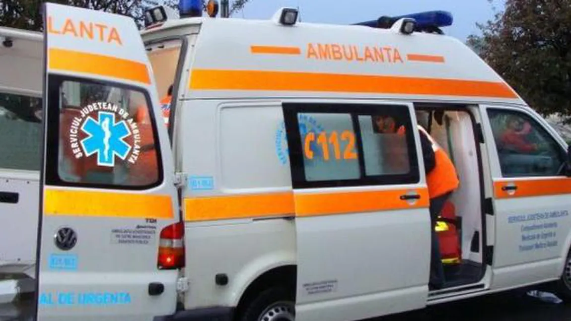 Peste 40 de persoane, INTOXICATE cu mâncare la un HOTEL din Sibiu. 13 au ajuns la spital