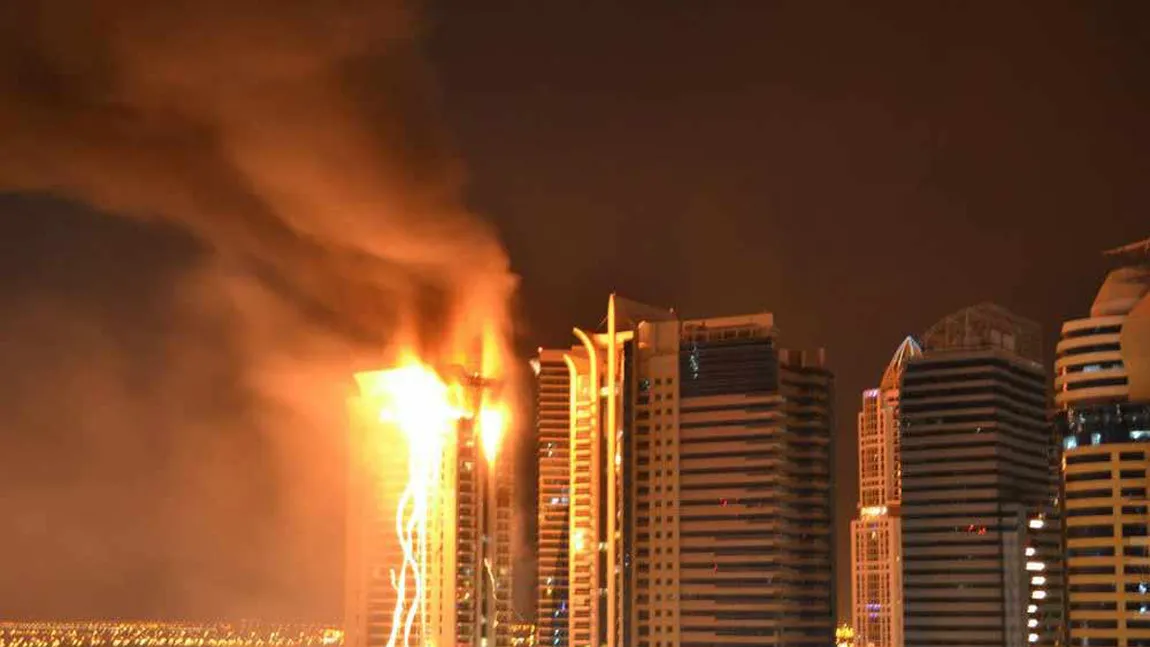 Jurnalista Marta Uşurelu, martoră la incendiul din Dubai: Cădeau bucăţi din clădirea în flăcări peste noi