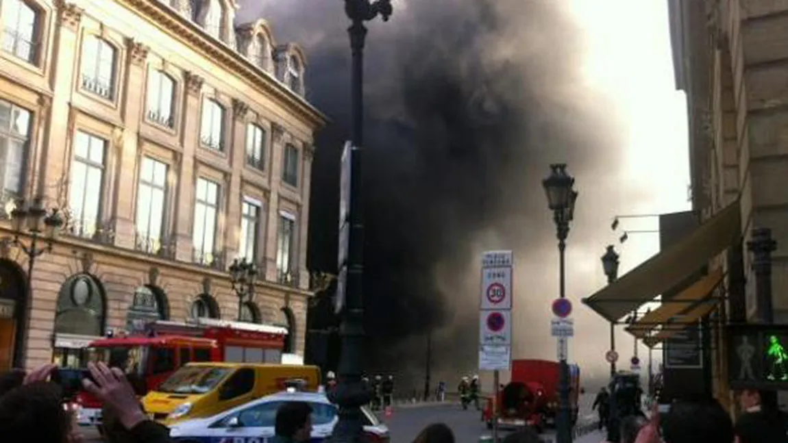 Incendiu puternic la ultimul etaj al celebrului hotel Ritz din Paris