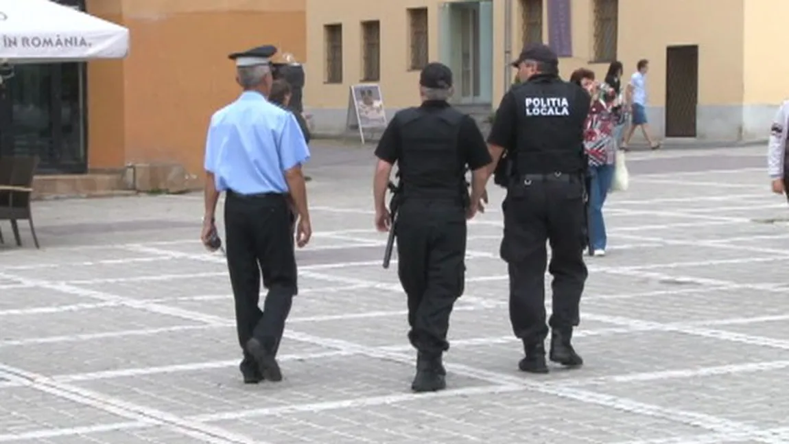 Şef din Poliţia Braşov, acuzat că intră în camerele de cămin ale studentelor