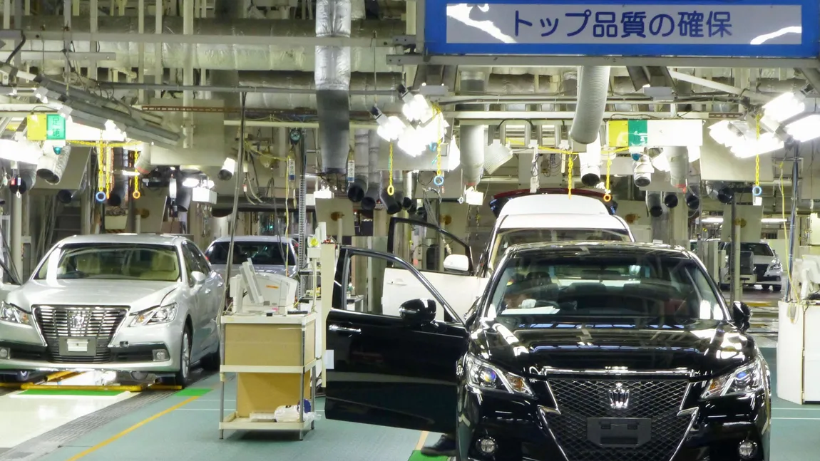 Toyota a oprit producţia de maşini la toate fabricile din Japonia. Compania a rămas fără oţel