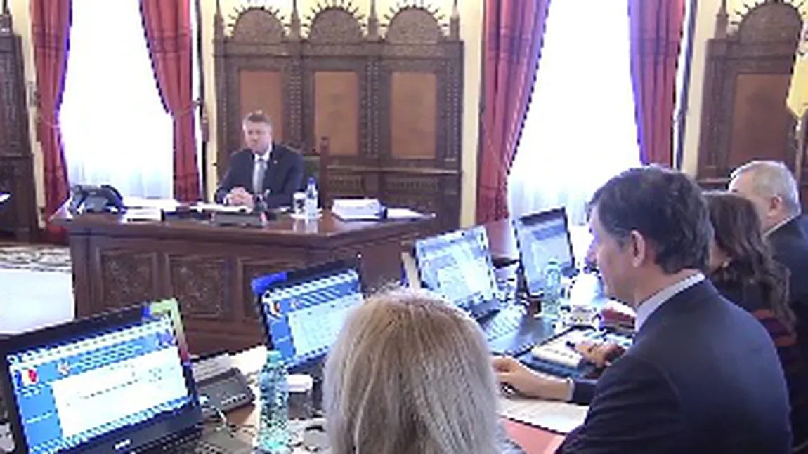Ce au discutat Klaus Iohannis, Dacian Cioloş şi şeful SRI la cea mai lungă şedinţă CSAT