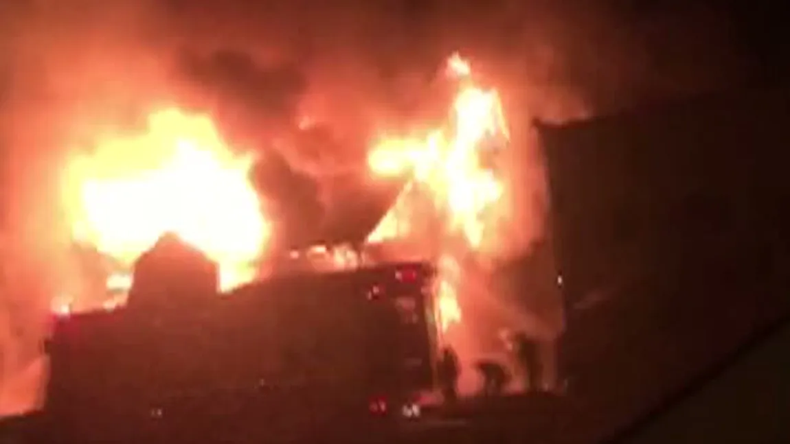 INCENDIU PUTERNIC în Ilfov. O casă a fost mistuită de flăcări VIDEO