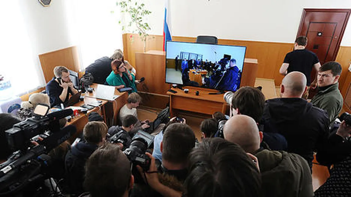 Nadia Savcenko, învinuită că ar fi ucis doi ziarişti ruşi