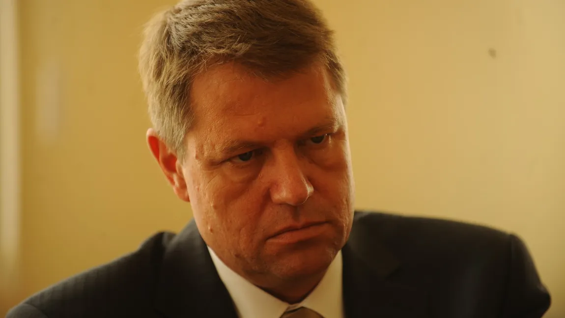 Gafă de proporţii marca Iohannis pe Facebook! Internauţii l-au corectat imediat