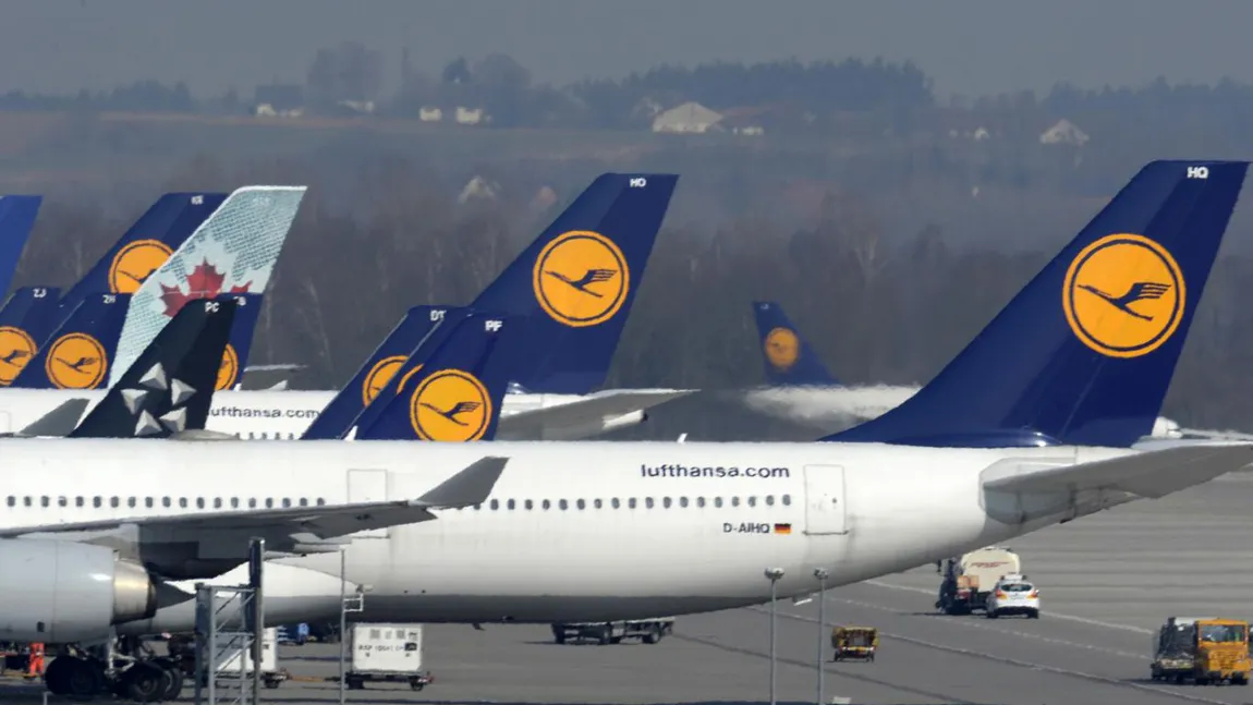 Un copil a murit subit la bordul unui avion Lufthansa
