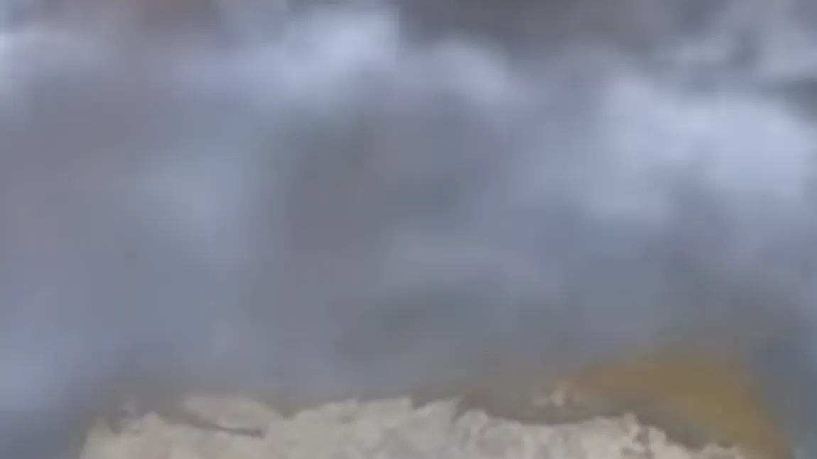 SEMN RĂU. Un râu din Peru fierbe la propriu. Temperatura apei are 86 grade Celsius VIDEO