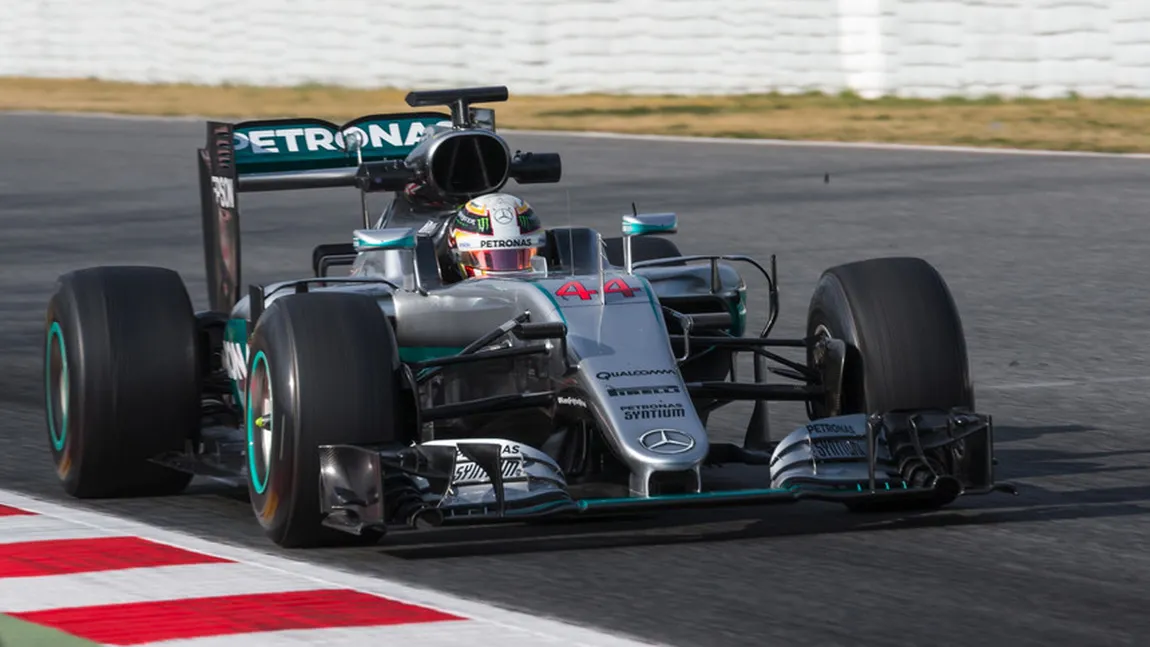 FORMULA 1: Lewis Hamilton, cel mai rapid în calificările de la Bahrain