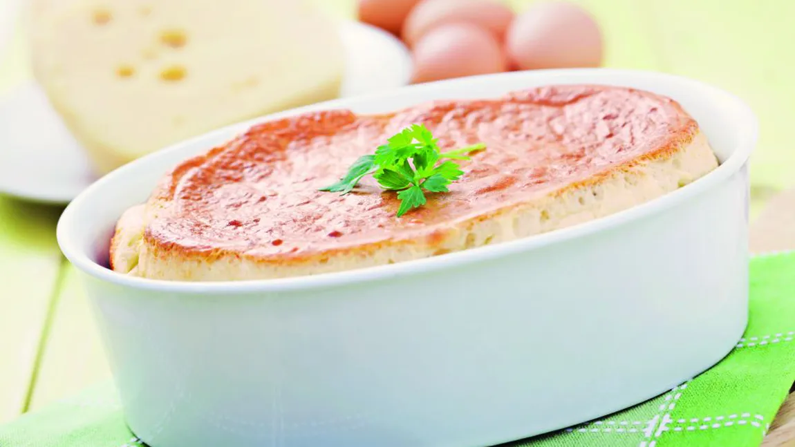Reţeta zilei: Sufleu de caşcaval cu sos