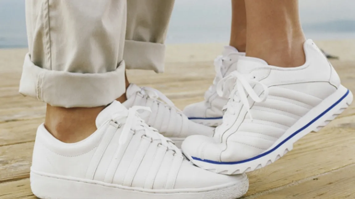 Trucuri care îţi păstrează pantofii sport albi ca scoşi din cutie