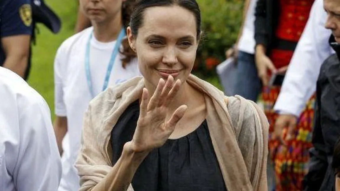 Veste ŞOC de la nutriţionişti! Angelina Jolie ar cântări, în prezent, doar 35 de kilograme