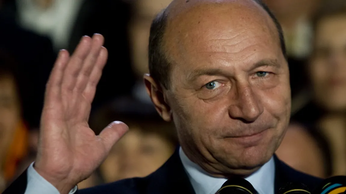 Traian Băsescu, pe Facebook: 