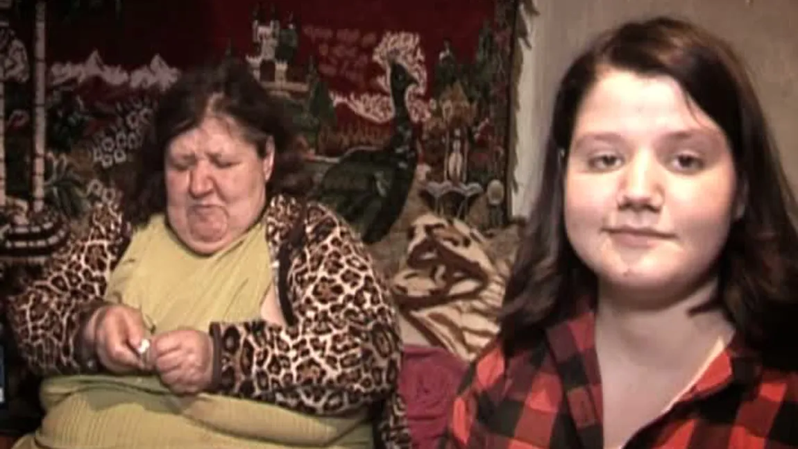 Familia amărâtă ajutată de un bucătar. Gest impresionant pentru mama bolnavă şi fiica ei de 14 ani VIDEO