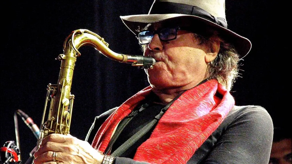 A murit saxofonisul 