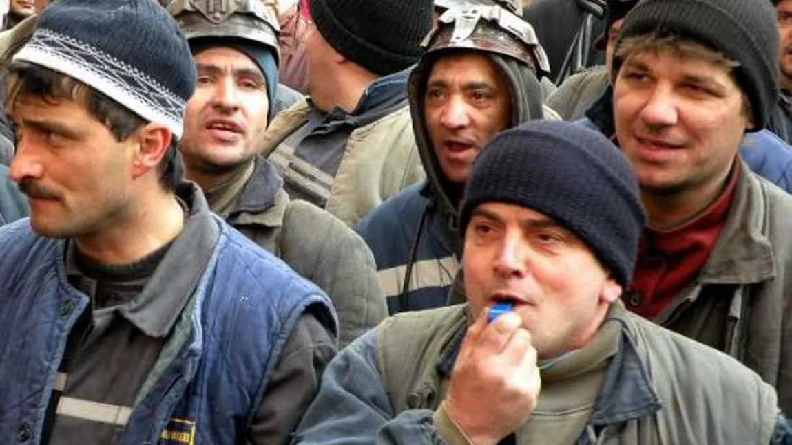 Minerii din Gorj au plecat în marş spre Bucureşti