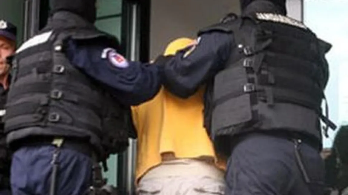 Un copil de trei ani a fost răpit şi scos din ţară de propriul tată