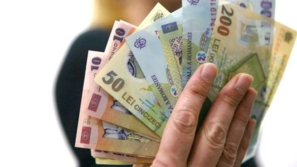 Salariile bugetarilor, MAJORATE din luna august cu până la 20% VIDEO