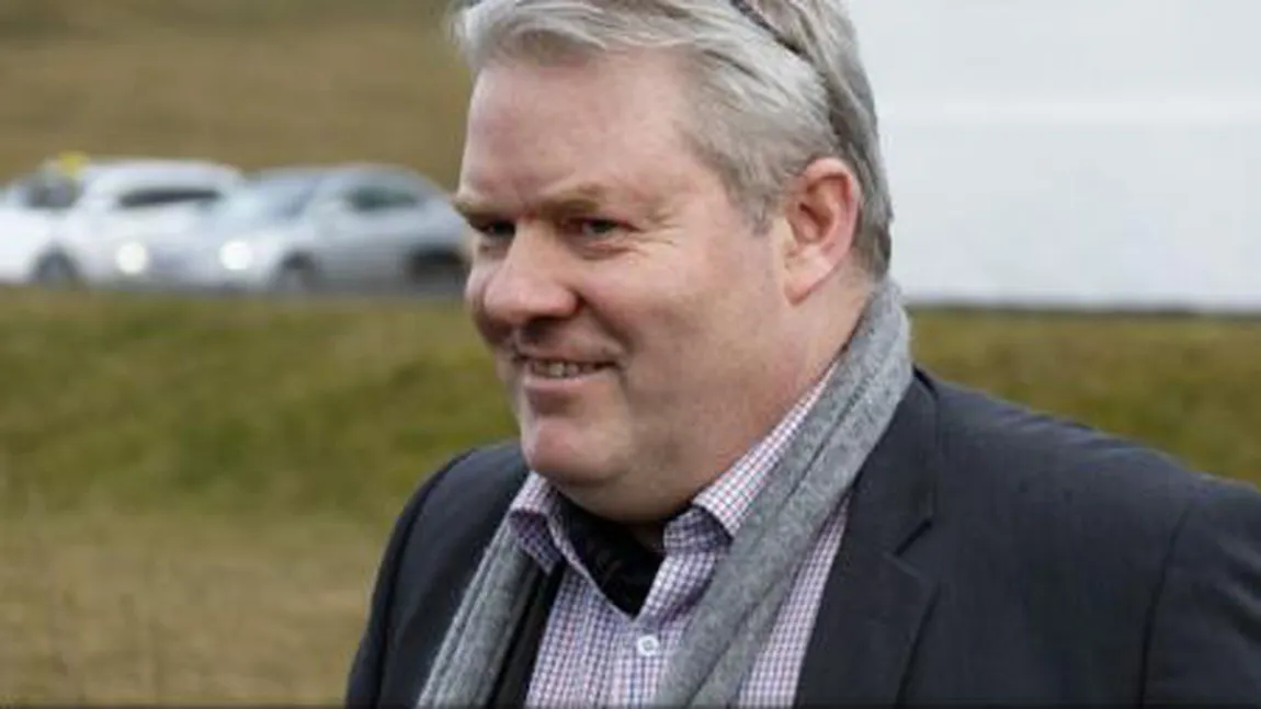 A fost învestit în funcţie noul premier islandez, după demisia lui Gunnlaugsson în urma 'Panama Papers'