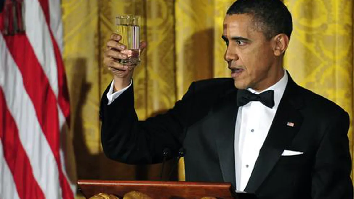 Obama a băut apă susceptibilă de a fi fost contaminată cu plumb
