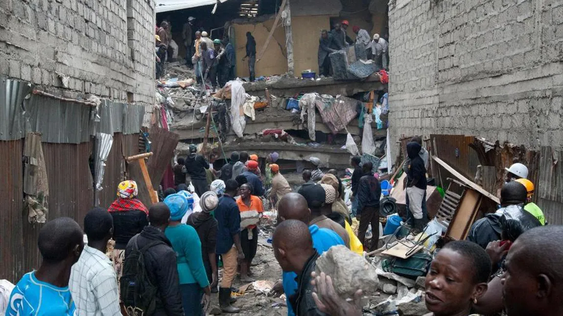 Miracol în Nairobi: Un bebeluş de 6 luni a fost scos în viaţă de sub ruine, după 80 de ore