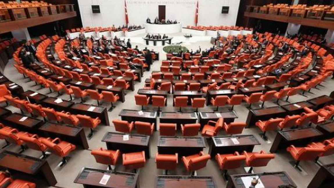 Principalul partid de opoziţie din Turcia se retrage din Parlament