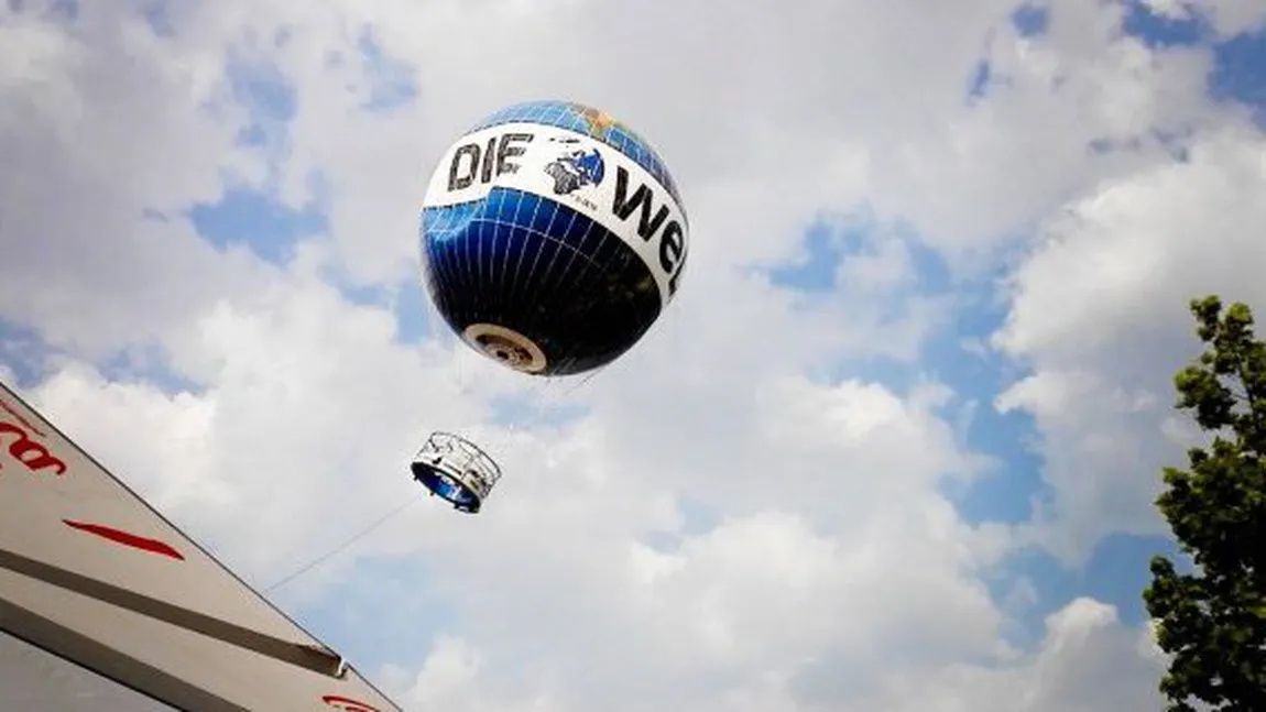 Plimbare de coşmar la Berlin. Balonul în care se aflau mai mulţi turişti a fost luat de vânt VIDEO