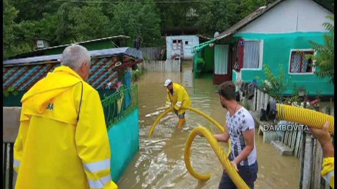 Furtunile fac iar prăpăd în România. Zeci de gospodării au fost afectate VIDEO