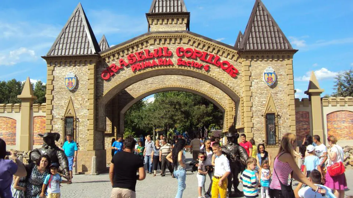 Funcţionarea aparatelor de joacă din Parcul Orăşelul Copiilor, oprită temporar pentru că puneau în pericol viaţa copiilor