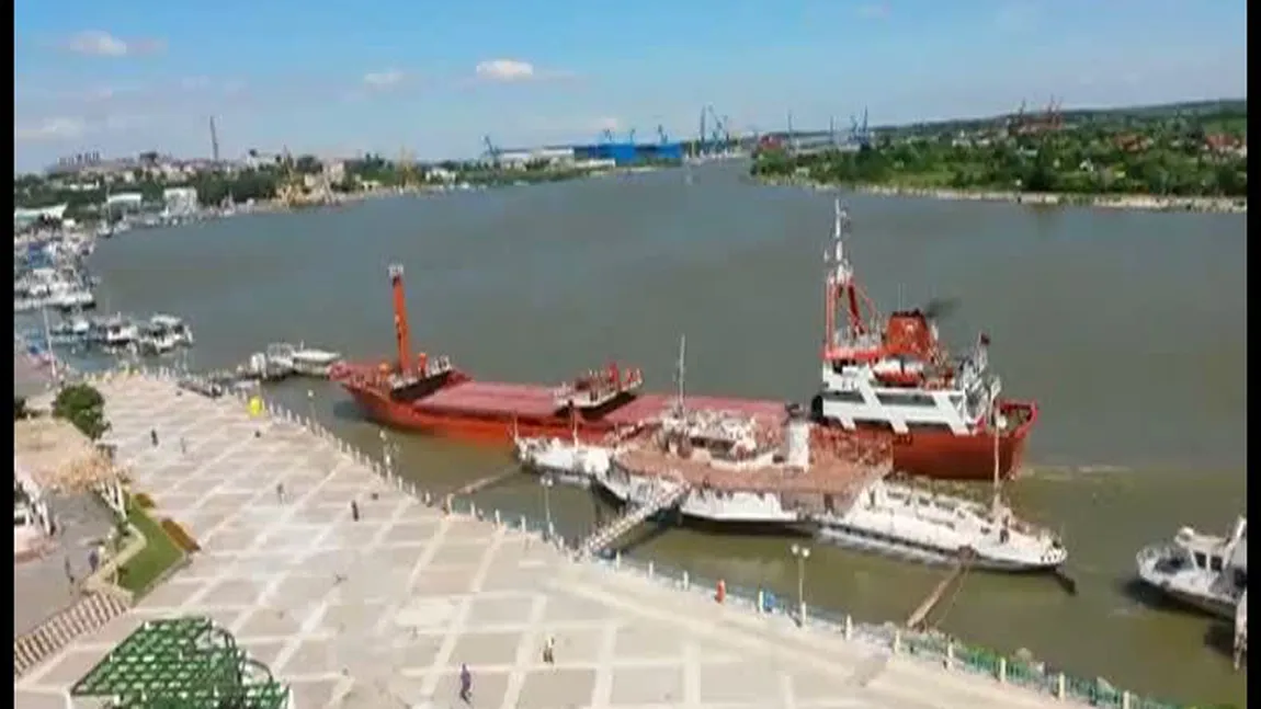 Accident naval la Tulcea! O navă turcească a lovit o navă românească de patrimoniu