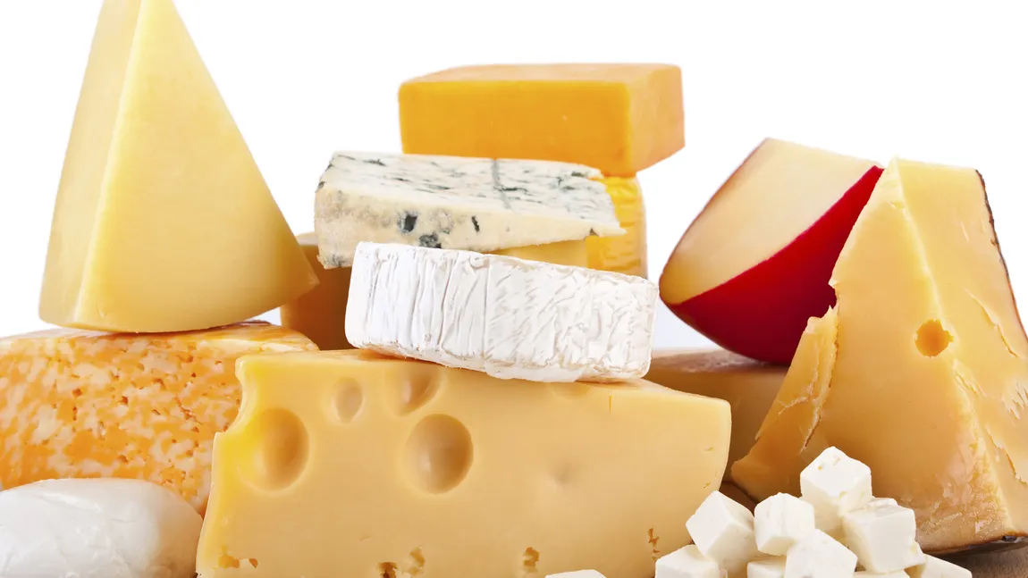 STUDIU APC: Brânza din comerţ, plină de E-uri, amidon şi nitrat de sodiu