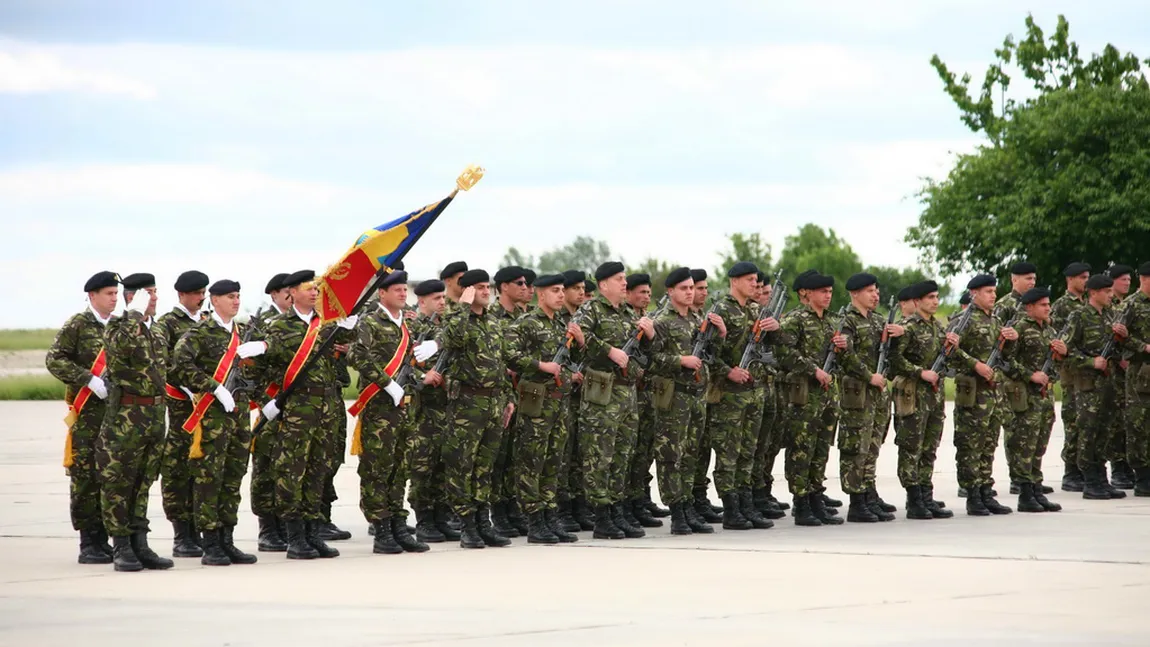 Schimbări importante pentru militari. Plata chiriei în funcţie de piaţa imobiliară şi avansări rapide, printre principalele modificări