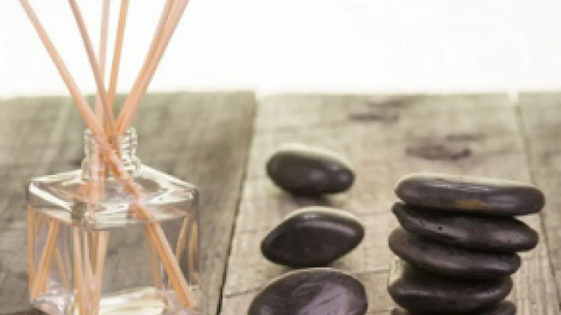 Cum să faci odorizant de cameră cu un ingredient care nu lipseşte din nicio bucătărie