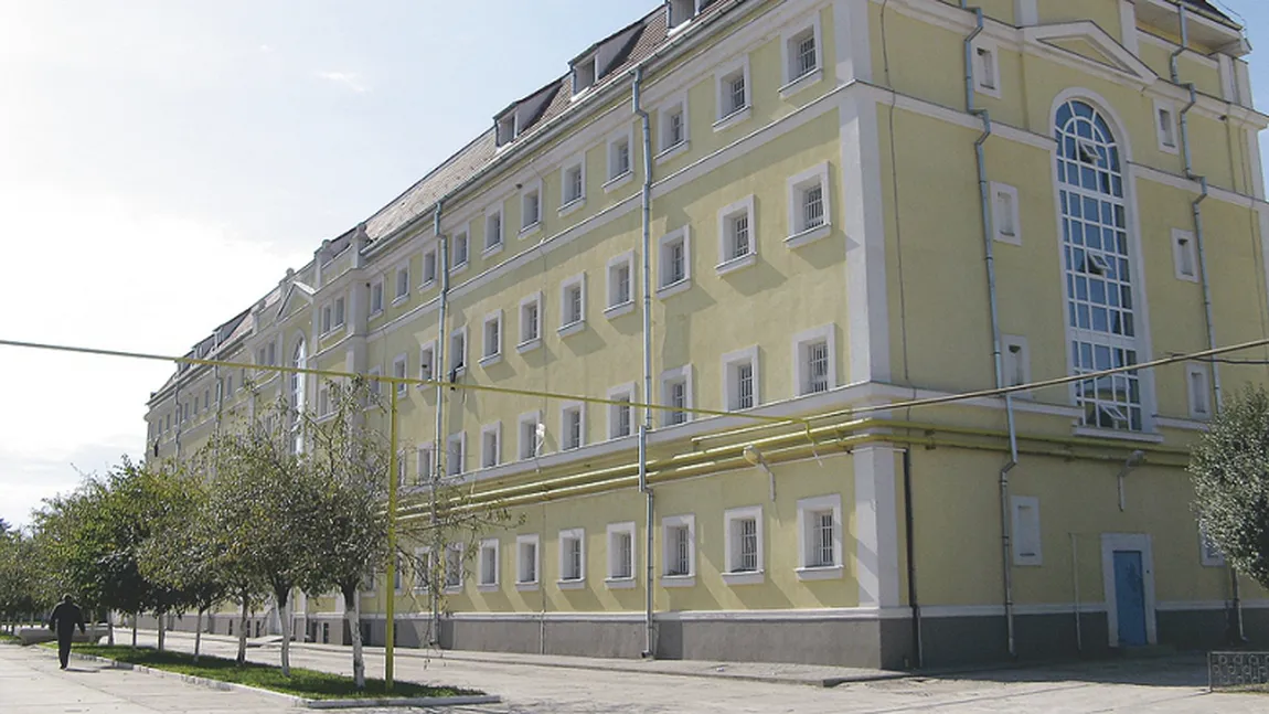 ANCHETĂ la Penitenciarul Aiud după ce un deţinut a murit în condiţii suspecte