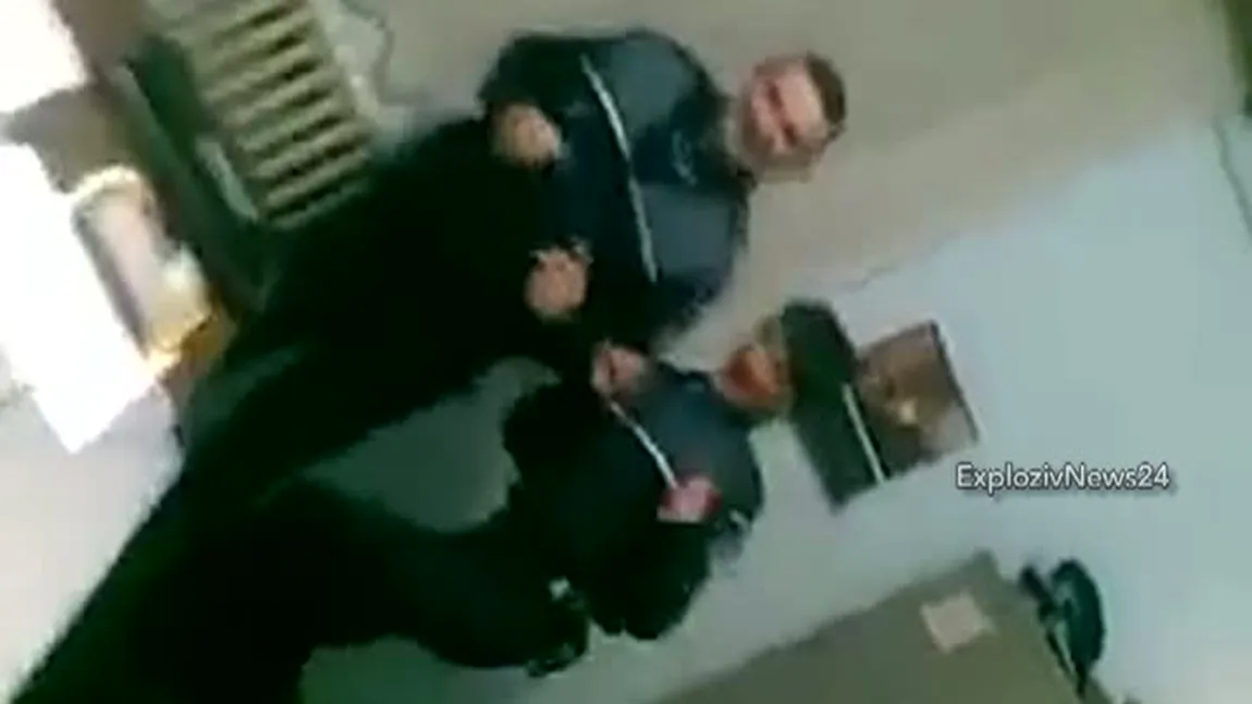 Imagini ULUITOARE filmate într-o secţie de poliţie VIDEO