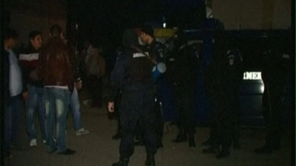 Scandal cu împuşcături într-un cartier din Târgu Jiu. O femeie a ajuns de urgenţă la spital