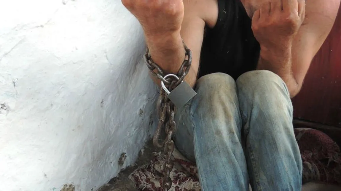 Sclavie în Argeş: 38 de suspecţi din Berevoeşti au fost reţinuţi. Cazul face înconjurul lumii VIDEO ŞOCANT