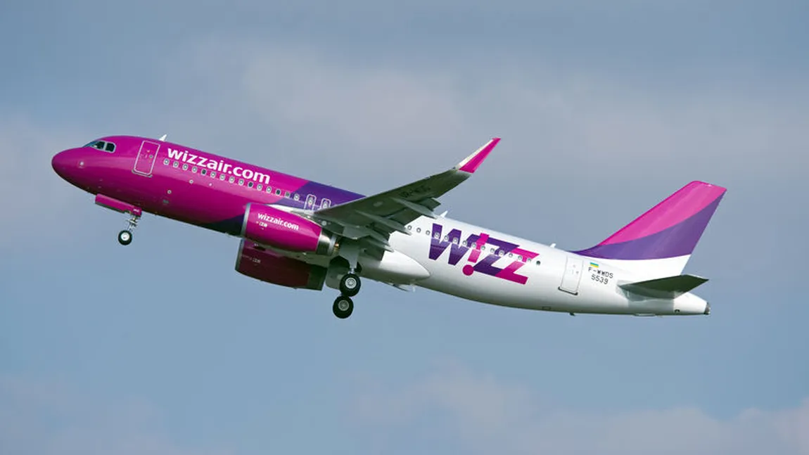 Avionul de la Londra care trebuia să sosească la Sibiu a fost redirecţionat către aeroportul din Cluj din cauza vremii