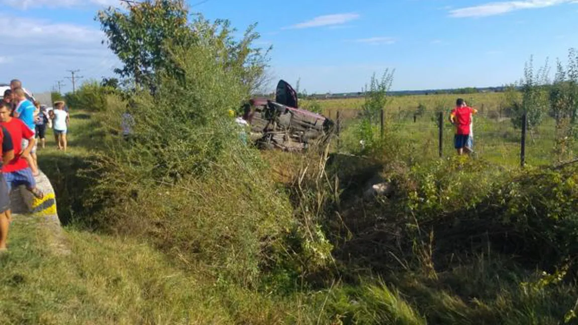 Accident grav din cauza vitezei excesive. Patru tineri au fost răniţi VIDEO