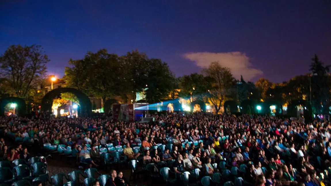 Cum poţi să vezi filme GRATUIT, timp de o săptămână, în parc la Bucureşti