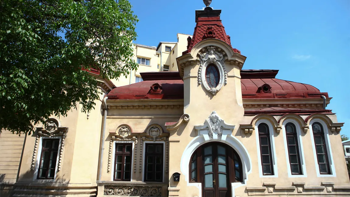 Casa Dinu Lipatti din Bucureşti, scoasă la vânzare. Ce preţ cere proprietarul