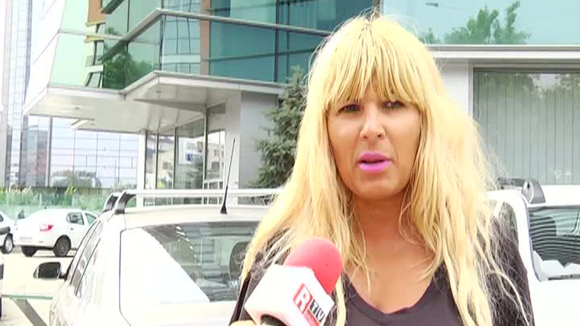 Elena Udrea a terminat de plătit leasingul la limuzina de lux, deşi are conturile blocate FOTO