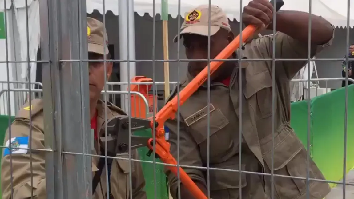JO 2016. Incident cu o zi înaintea Ceremoniei de Deschidere. Brazilienii au spart lacătul de la Stadionul Olimpic