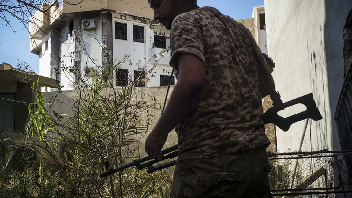Americanii intervin pentru prima dată în Libia, la Sirte